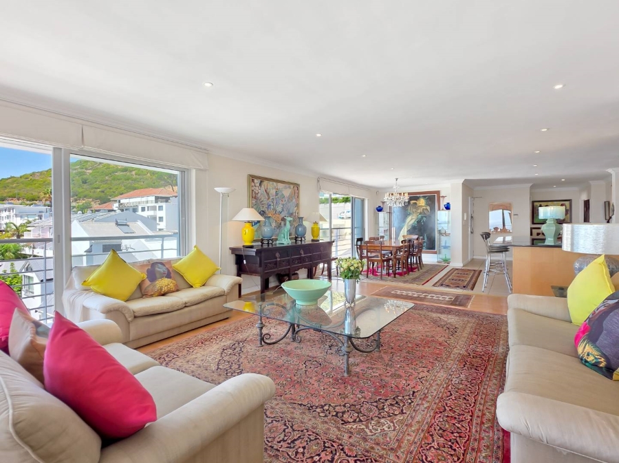 3 Bedroom Property for Sale in Sea Point Western Cape